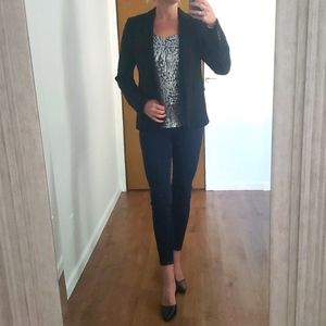 🖤3/$15 Silver Sequin Top, Size Medium